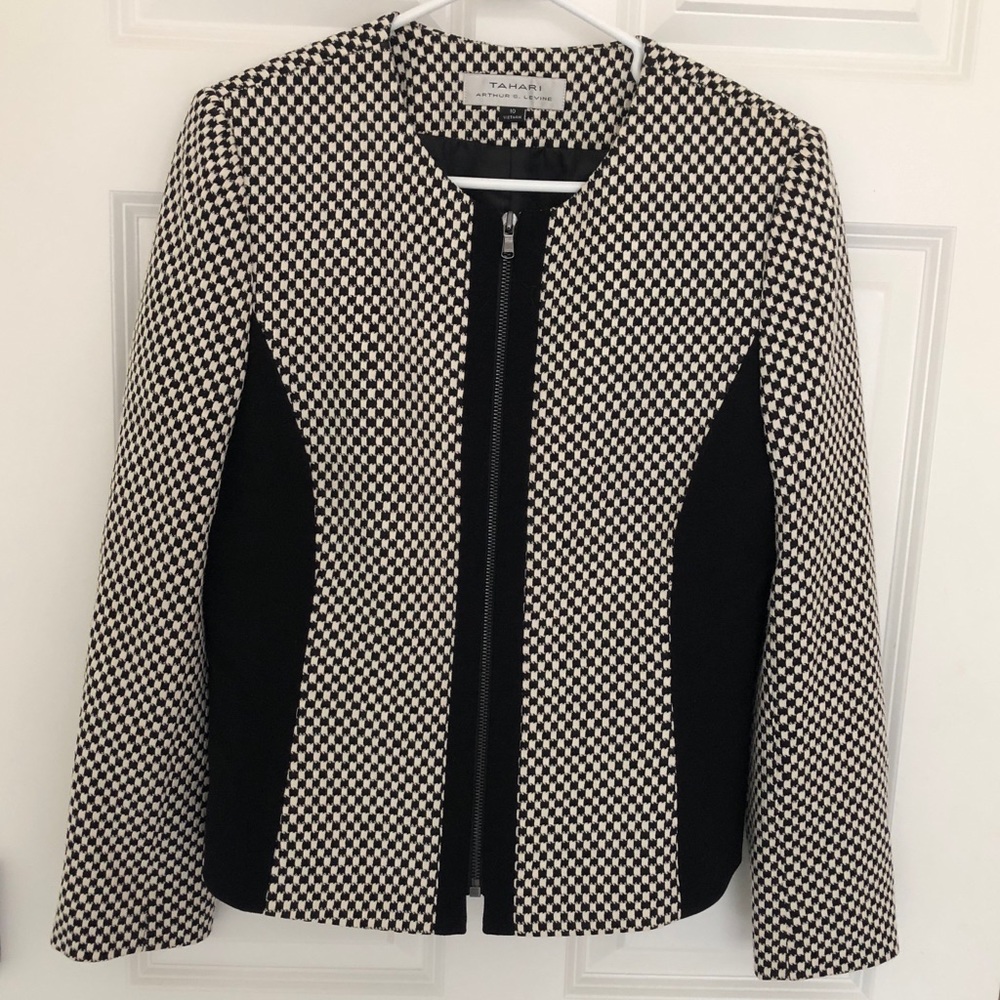 Rarely Worn Tahari ASL Blazer